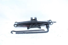 Load image into Gallery viewer, JACK Hyundai Sonata 2012 12 - 1124283
