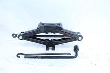 Load image into Gallery viewer, JACK Hyundai Sonata 2012 12 - 1124283
