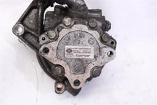 Load image into Gallery viewer, POWER STEERING PUMP Land Rover LR2 2008 08 2009 09 2010 10 2011 11 - 1124329
