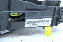 Load image into Gallery viewer, 2009 Land Rover LR2 Floor Shifter - 1124390
