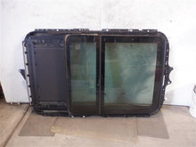 Load image into Gallery viewer, SUNROOF ASSEMBLY BMW X3 2004 04 2005 05 2006 06 07 08 09 10 Front - 1124813
