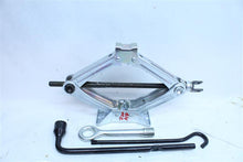 Load image into Gallery viewer, JACK Acura TL 2012 12 - 1125038
