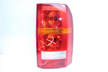 Load image into Gallery viewer, TAIL LIGHT LAMP ASSEMBLY Land Rover LR3 05 06 07 08 09 Right - 1125148
