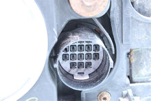 Load image into Gallery viewer, HEADLIGHT LAMP ASSEMBLY Land Rover LR3 05 06 07 08 09 Right - 1125164
