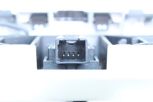 Load image into Gallery viewer, Console Land Rover LR3 2008 08 - 1125173
