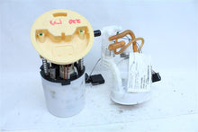 Load image into Gallery viewer, FUEL PUMP Mercedes-Benz CLS550 CLS63 07 08 09 10 11 - 1125348
