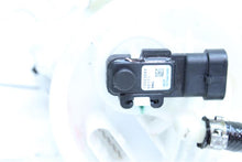 Load image into Gallery viewer, FUEL PUMP Mercedes-Benz CLS550 CLS63 07 08 09 10 11 - 1125348
