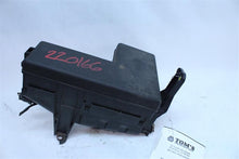 Load image into Gallery viewer, FUSE BOX Toyota Tundra 2002 02 2003 03 - 1126132
