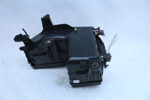 Load image into Gallery viewer, FUSE BOX Toyota Tundra 2002 02 2003 03 - 1126132
