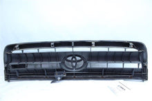 Load image into Gallery viewer, GRILLE Toyota Tundra 2003 03 2004 04 2005 05 2006 06 - 1126146
