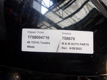Load image into Gallery viewer, FRONT FENDER Toyota Tundra 00 01 02 03 04 05 06 Right - 1126178
