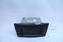Load image into Gallery viewer, RADIO RECEIVER E280 E320 E350 E550 2006 06 2007 07 2008 08 - 1126605
