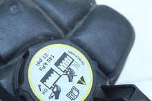 Load image into Gallery viewer, RADIATOR OVERFLOW BOTTLE Evoque LR2 12 13 14 15 16 17 - 1126936
