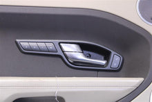 Load image into Gallery viewer, FRONT INTERIOR DOOR TRIM PANEL Land Rover Evoque 2013 13 - 1126966
