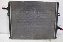 Load image into Gallery viewer, RADIATOR BMW 330i 2017 17 2018 18 - 1127595
