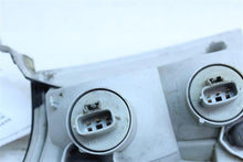 Load image into Gallery viewer, TURN SIGNAL LIGHT LAMP Sequoia Tundra 05-07 Fender Mounted Left - 1128046
