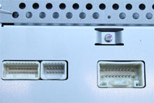 Load image into Gallery viewer, RADIO Toyota Tundra 2005 05 2006 06 - 1128087
