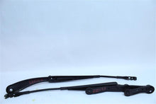 Load image into Gallery viewer, WINDSHIELD WIPER ARM Mercedes-Benz CLA250 CLA45 2016 16 - 1128210
