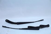 Load image into Gallery viewer, WINDSHIELD WIPER ARM Mercedes-Benz CLA250 CLA45 2016 16 - 1128210
