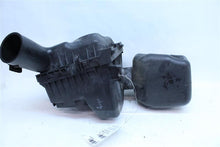 Load image into Gallery viewer, AIR CLEANER BOX Subaru Legacy 05 06 07 08 09 - 1128613
