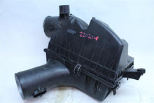 Load image into Gallery viewer, AIR CLEANER BOX BMW 650i 2006 06 2007 07 - 1129423
