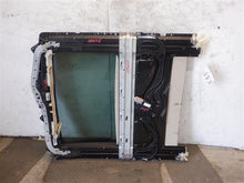 Load image into Gallery viewer, SUNROOF ASSEMBLY 528i 535i 550i Active 5 M5 11 12 13 14 15 16 - 1129629

