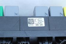 Load image into Gallery viewer, FUSE BOX Gl320 Gl450 Gl550 ML320 ML350 ML500 ML550 ML63 R320 R350 06-09 - 1129763
