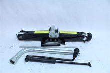 Load image into Gallery viewer, JACK Audi A5 2012 12 - 1131072
