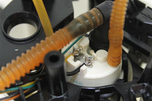 Load image into Gallery viewer, FUEL PUMP Audi Q5 2009 09 2010 10 2011 11 2012 12 - 1132571
