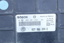 Load image into Gallery viewer, ECU ECM COMPUTER Volkswagen GOLF JETTA 1997 97 2.0 CALI - 1132870
