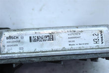 Load image into Gallery viewer, ECU ECM COMPUTER Volvo S70 V70 C70 S80 1999 99 - 1133303
