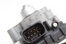Load image into Gallery viewer, TRANSFER CASE ACTUATOR MOTOR 228I 320i 328D 328i 328I GT 335i 335i 10-17 - 1133815

