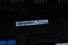 Load image into Gallery viewer, FUSE BOX BMW X3 2011 11 2012 12 - 1134138
