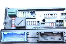Load image into Gallery viewer, FUSE BOX BMW X3 2011 11 2012 12 - 1134138
