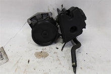 Load image into Gallery viewer, POWER STEERING PUMP C230 C300 C350 C63 2008 08 2009 09 - 1134234
