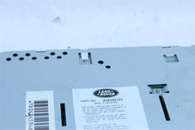 Load image into Gallery viewer, RADIO Land Rover Range Rover 2005 05 2006 06  AM FM CD - 1135302
