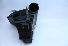 Load image into Gallery viewer, AIR CLEANER BOX Porsche Cayenne 03 04 05 06 07 08 09 10 Right - 1135314

