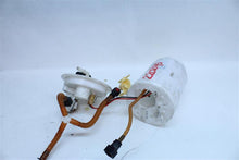 Load image into Gallery viewer, Fuel Pump Cayenne 2003 03 2004 04 2005 05 2006 06 Right - 1135319
