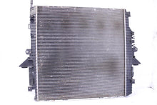 Load image into Gallery viewer, RADIATOR Land Rover LR3 2005 05 2006 06 2007 07 2008 08 2009 09 - 1135846
