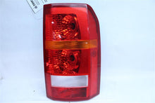 Load image into Gallery viewer, TAIL LIGHT LAMP ASSEMBLY Land Rover LR3 05 06 07 08 09 Right - 1135889

