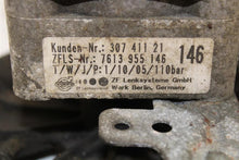 Load image into Gallery viewer, POWER STEERING PUMP Volvo S60 V70 S80 99 00 01 - 04 05 - 1136831
