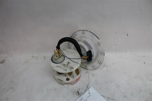 Load image into Gallery viewer, FUEL PUMP E250 Van C250 C300 C350 C63 CL550 CL600 CL63 CL65 11-16 - 1137111
