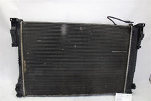 Load image into Gallery viewer, RADIATOR E250 Van C230 C250 C300 C350 C63 E250D E300 E350 E400 08-16 AT - 1137126
