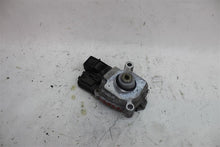 Load image into Gallery viewer, TRANSFER CASE ACTUATOR MOTOR 228I 320i 328D 328i 328I GT 335i 335i 10-17 - 1137444
