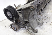 Load image into Gallery viewer, CYLINDER HEAD Disco II Disco SD Discovery Range Rover Rover 96-02 - 1137924
