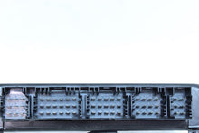 Load image into Gallery viewer, ABS COMPUTER Land Rover Discovery 99 00 01 02 - 1137970
