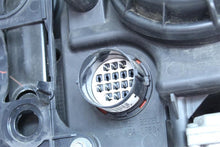 Load image into Gallery viewer, HEADLIGHT LAMP ASSEMBLY Range Rover Sport 06 07 08 09 Left - 1138036
