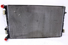 Load image into Gallery viewer, RADIATOR VW Golf Audi TT 1999 99 00 01 02 03 04 05 - 07 - 1139281
