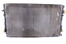 Load image into Gallery viewer, RADIATOR VW Golf Audi TT 1999 99 00 01 02 03 04 05 - 07 - 1139281
