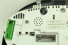 Load image into Gallery viewer, SPEEDOMETER CLUSTER Audi TT 2003 03 2004 04 - 1139340
